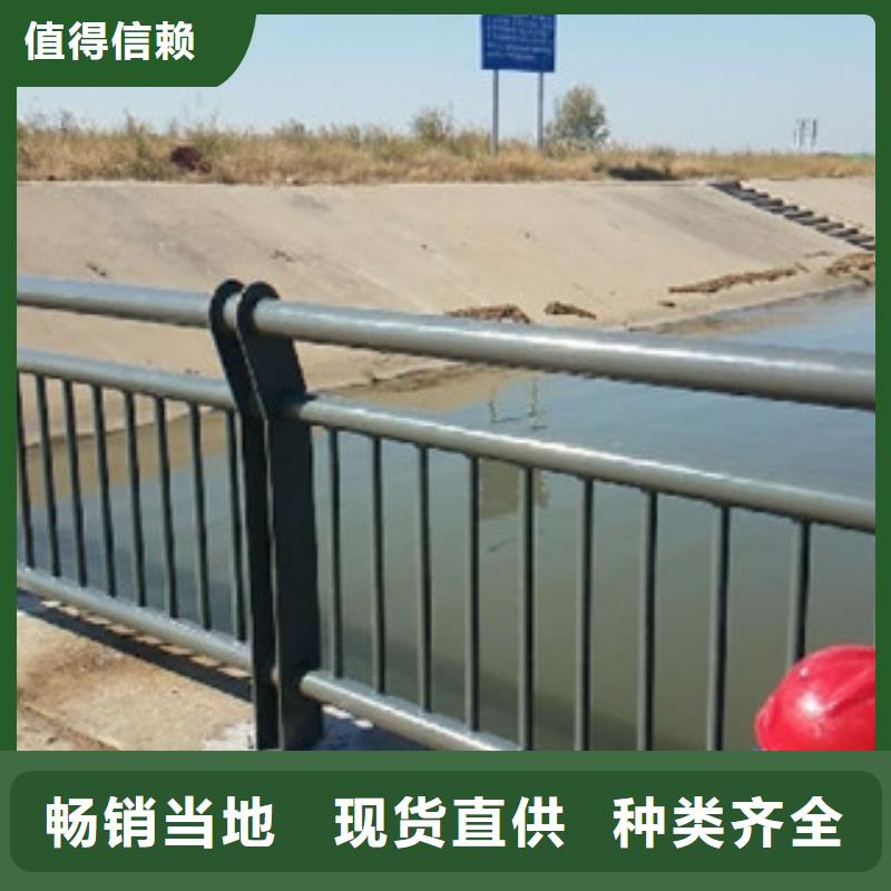 桥梁护栏_方管防撞护栏随心所欲定制