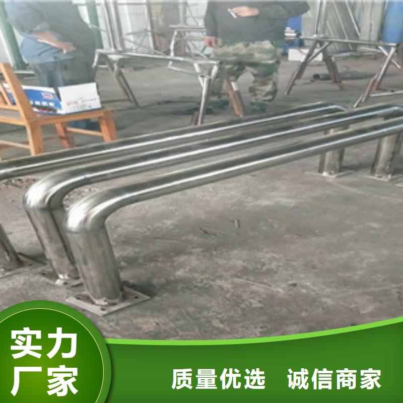 道路护栏多年专注