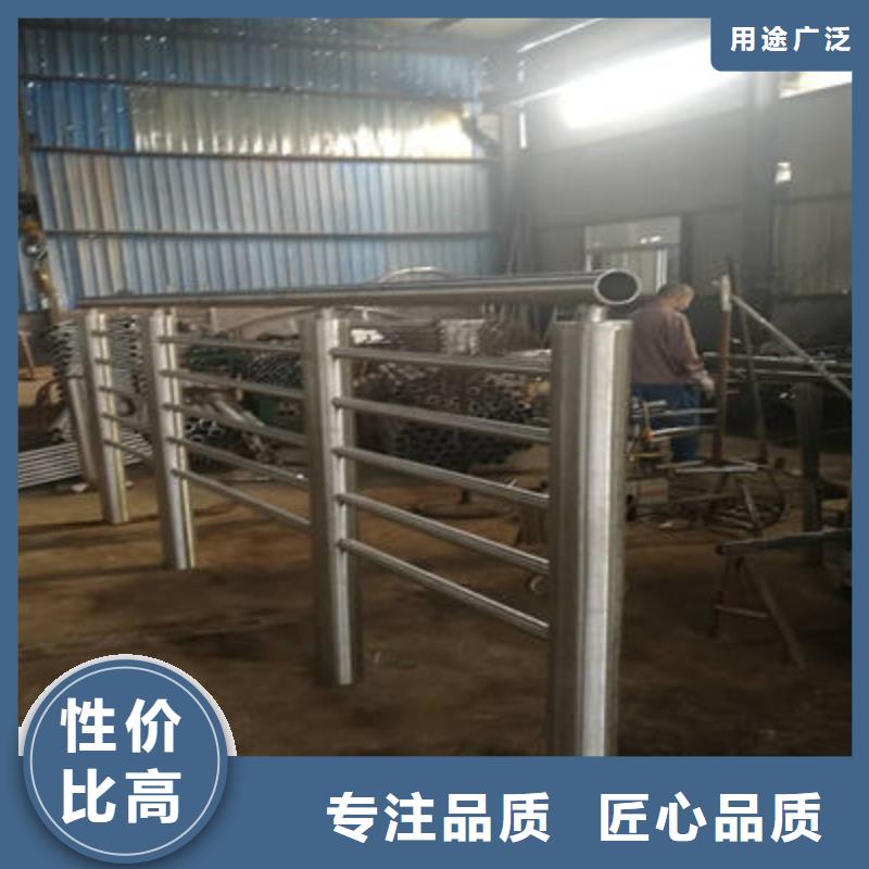 公路护栏河道护栏厂家大量现货