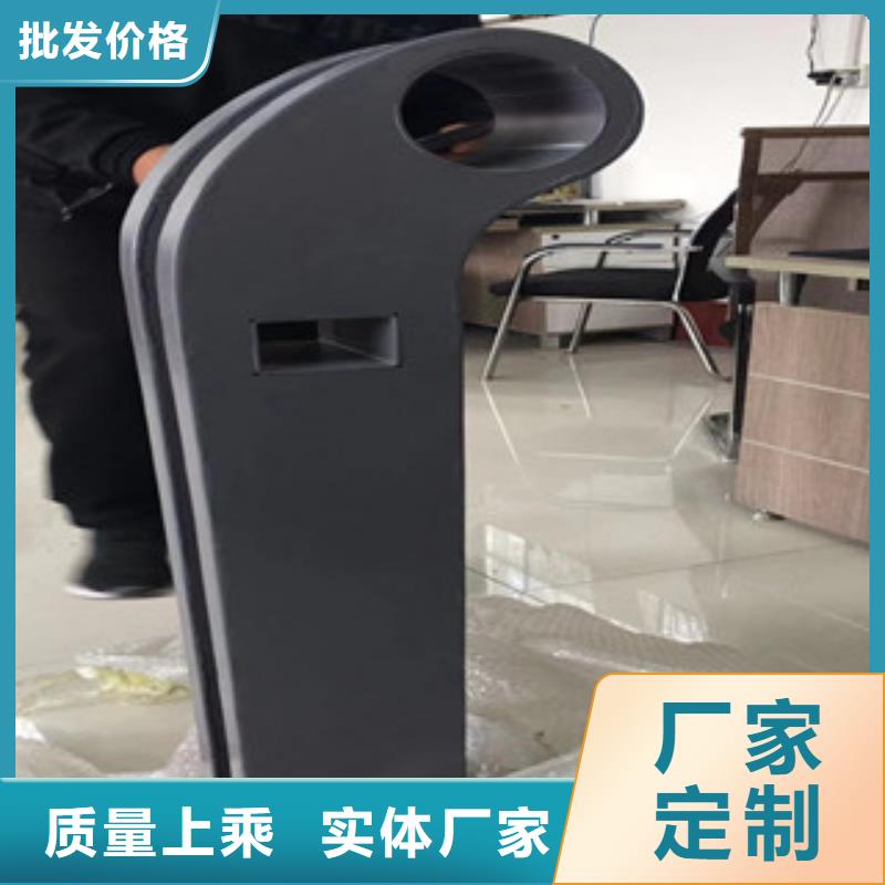 立柱不锈钢复合管护栏畅销本地