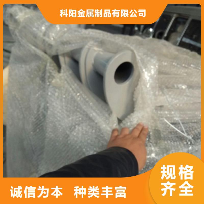 立柱LED灯光护栏严格把关质量放心