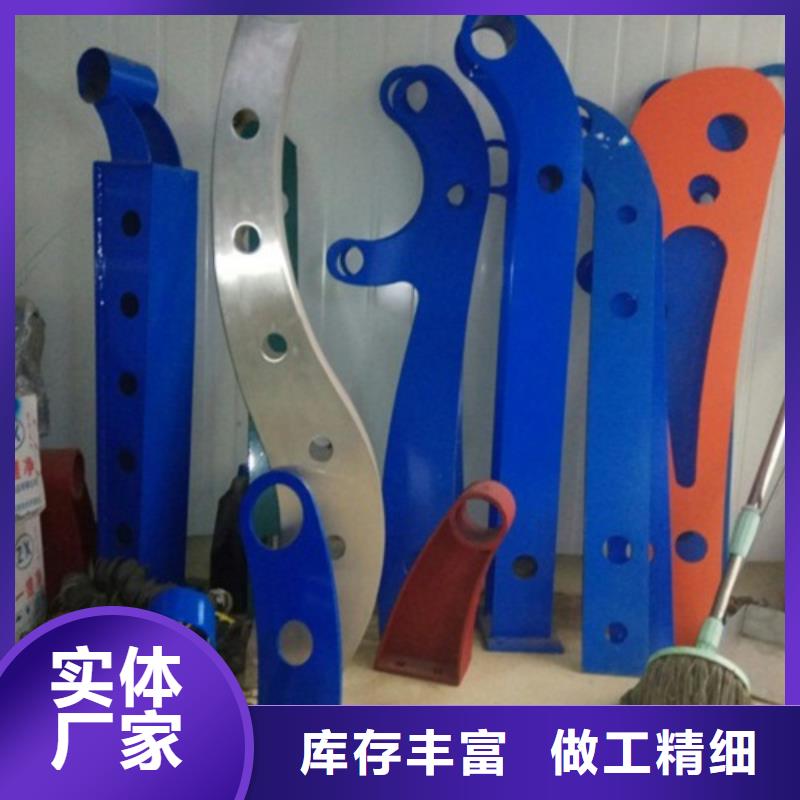立柱LED灯光护栏严格把关质量放心