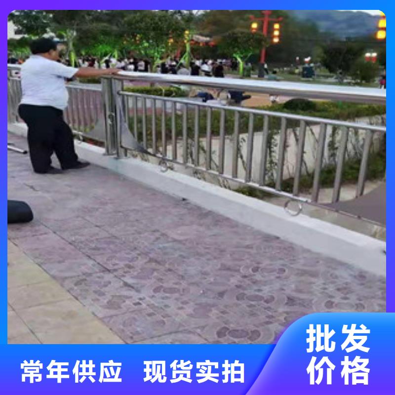 不锈钢护栏人车分流栏专业设计
