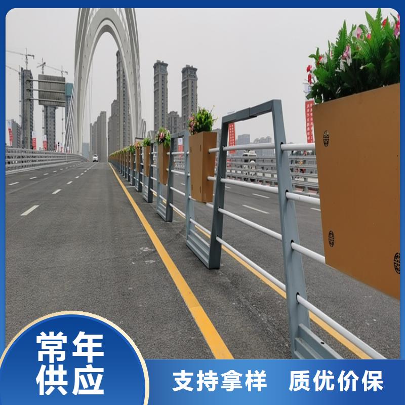 多横梁桥梁防撞护栏可塑性高