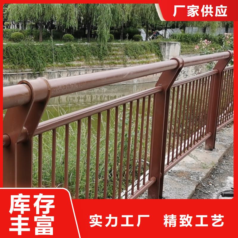 氟碳漆喷塑防撞护栏选材优良