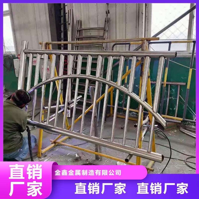 道路桥梁防撞护栏灯光防撞护栏精致工艺