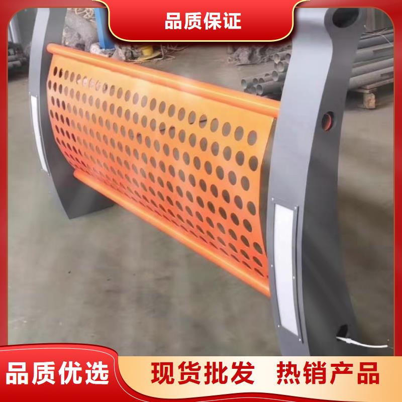 道路桥梁防撞护栏灯光防撞护栏精致工艺