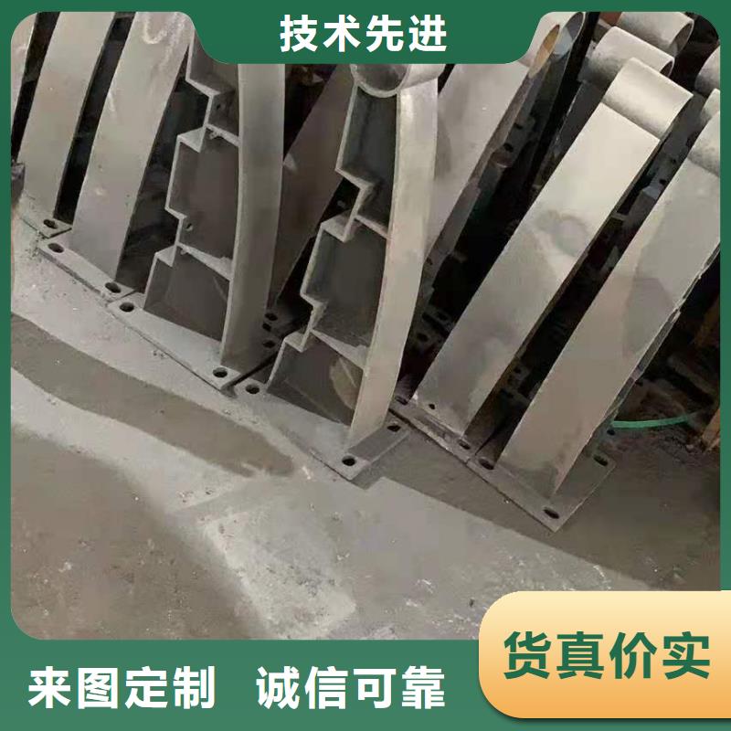 【铸造石仿石护栏立柱】国道抗冲击围栏现货直发