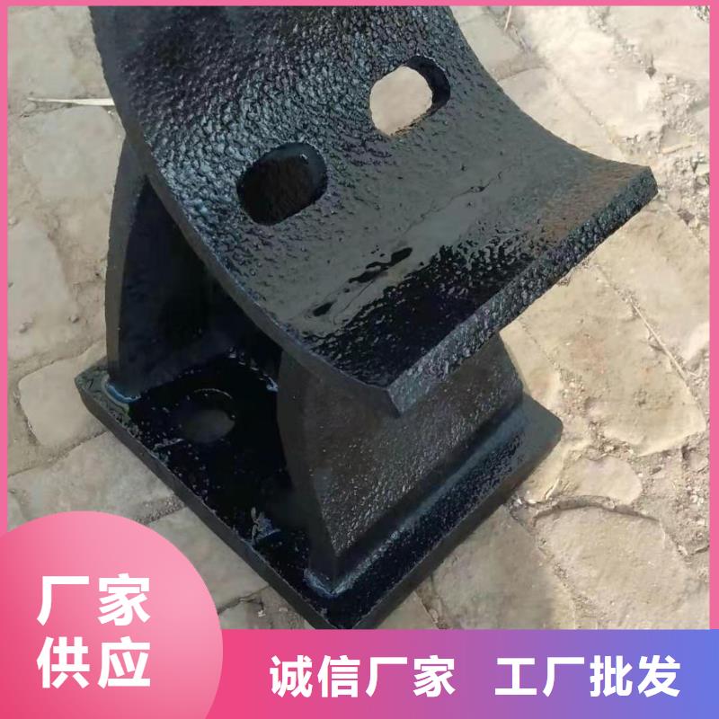 铸造石仿石护栏立柱M型防撞护栏专注生产制造多年