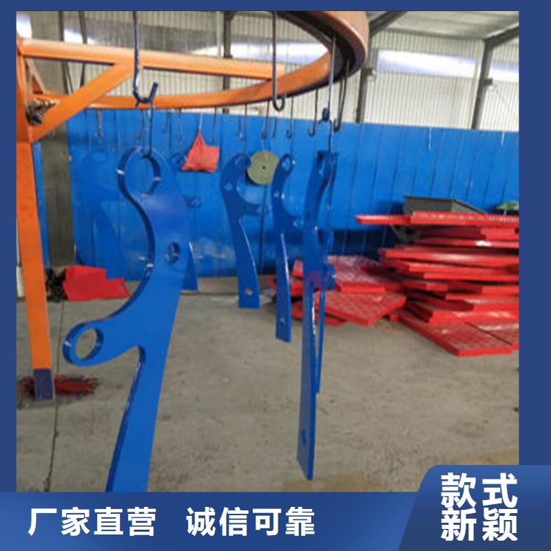 不锈钢复合管防撞护栏立柱实力见证