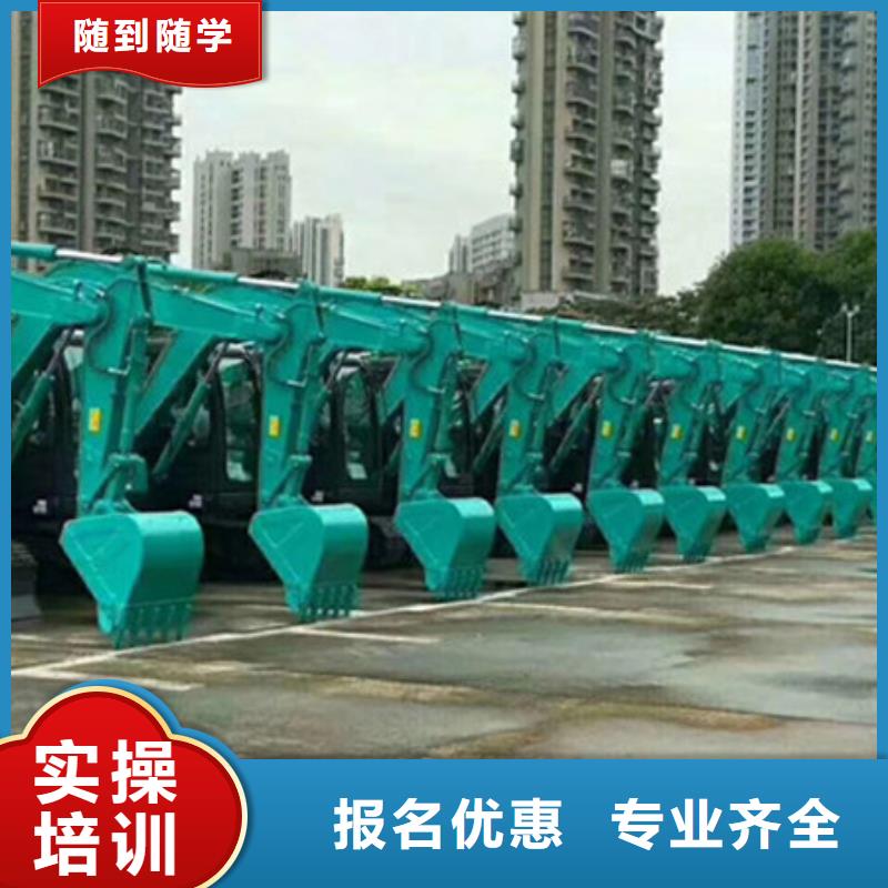 塔吊叉车培训就业不担心