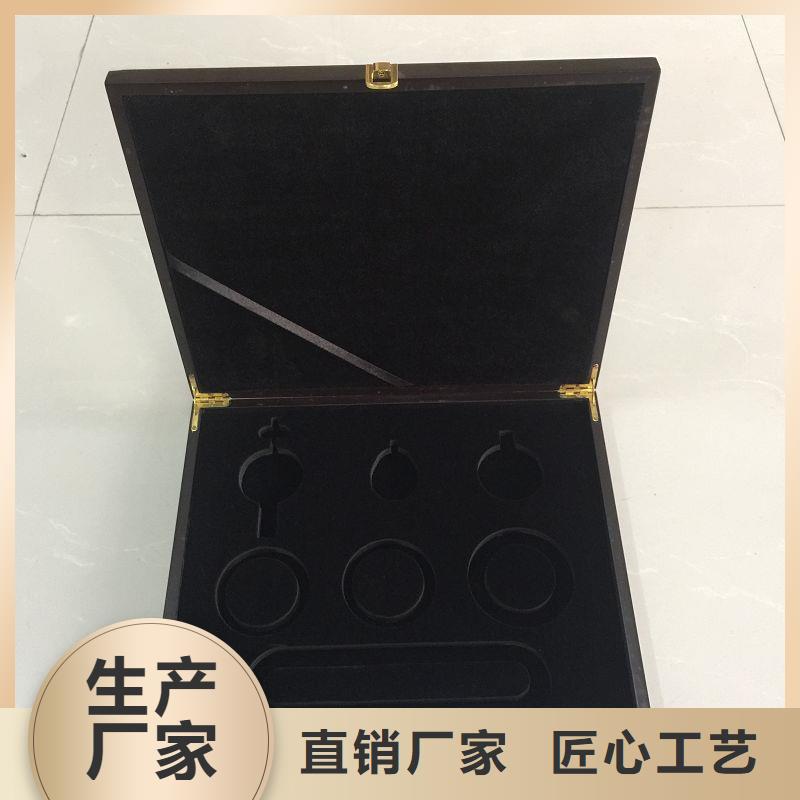 木盒精工细致打造