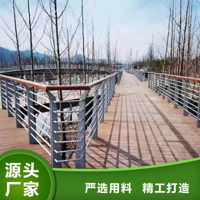 护栏立柱安装简便