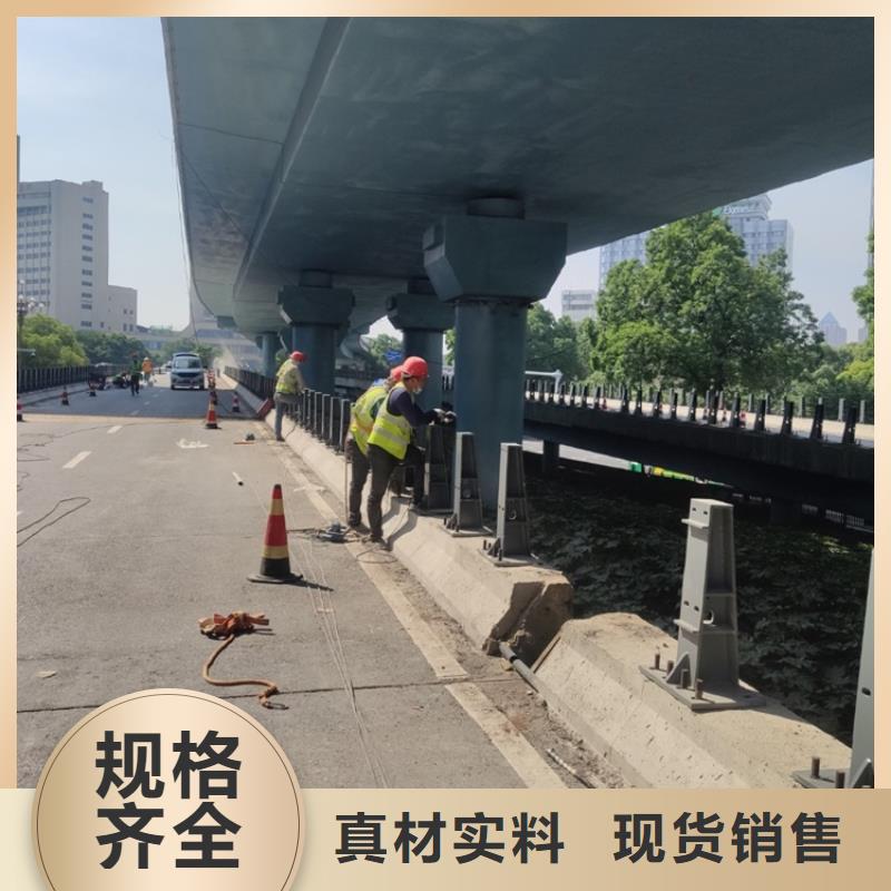 灯箱桥梁护栏技术精湛
