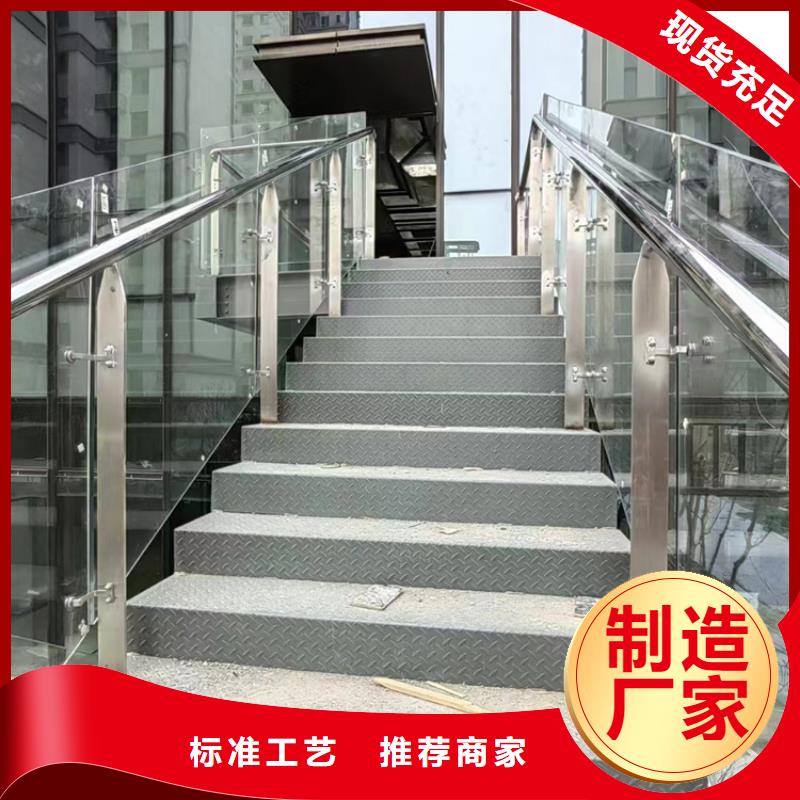 天桥不锈钢防撞灯光栏杆新图纸
