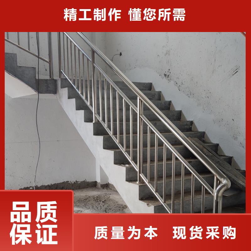 桥梁防撞不锈钢仿木隔离防撞栏杆品种齐全