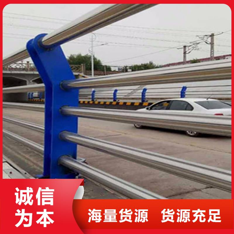 护栏立柱,灯光护栏生产经验丰富