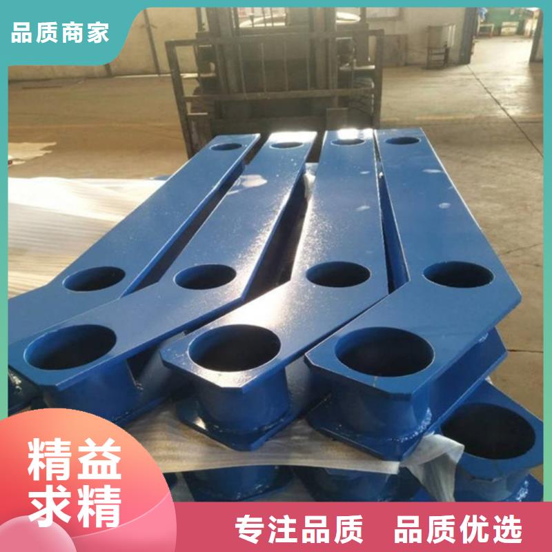 护栏立柱,灯光护栏生产经验丰富