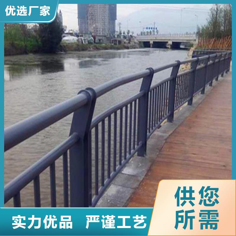 防撞护栏立柱桥梁防撞护栏品质好才是硬道理