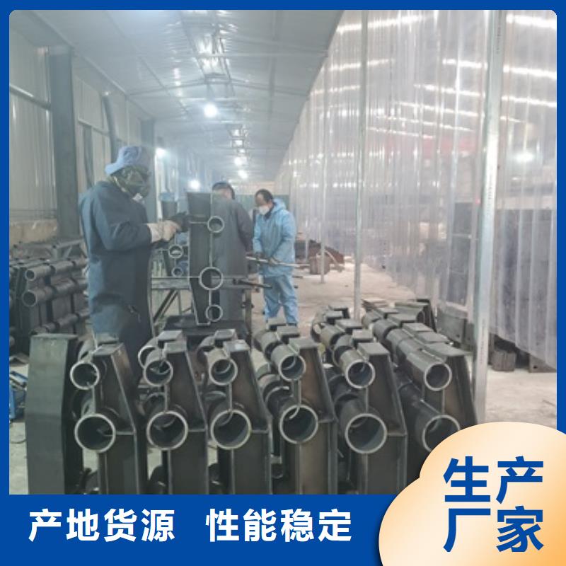 桥梁护栏-中央分隔栏实体诚信厂家