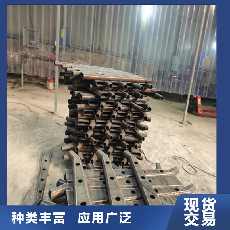 不锈钢复合管防撞护栏,【不锈钢复合管护栏】使用寿命长久