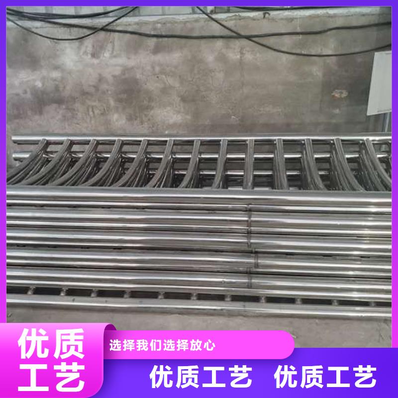 防撞护栏镀锌波形护栏质检严格放心品质