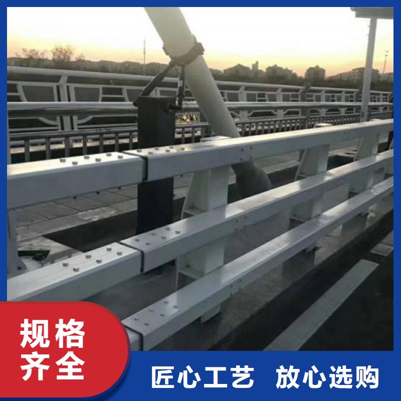 防撞护栏镀锌波形护栏高品质现货销售