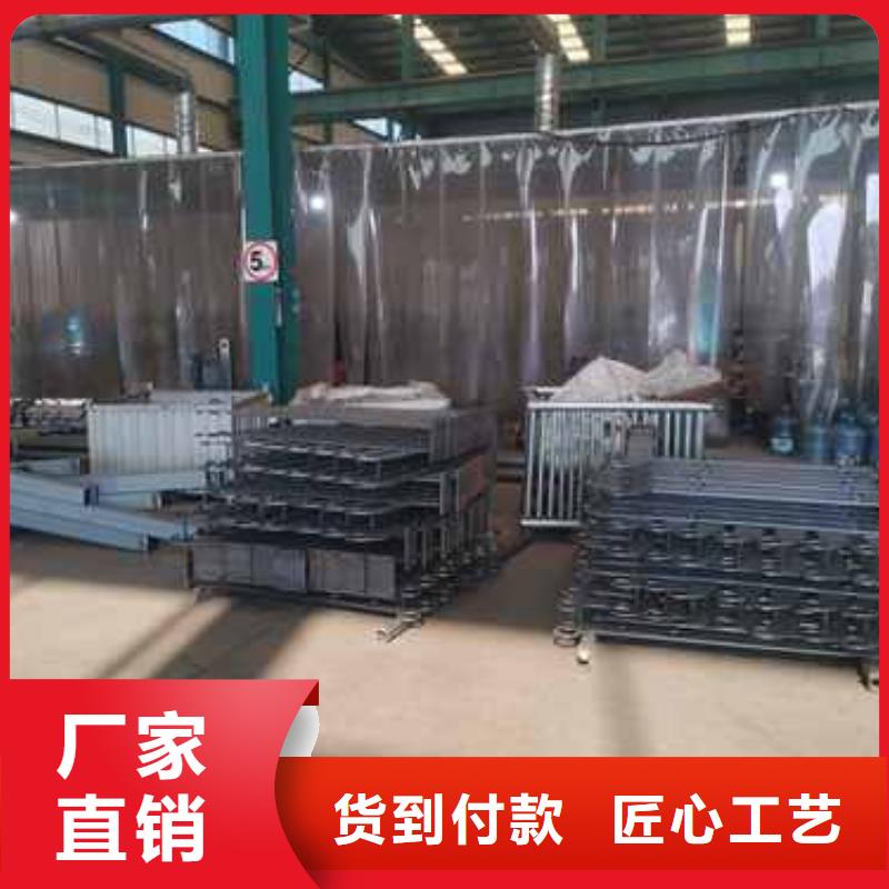 【不锈钢复合管护栏】国道抗冲击围栏低价货源