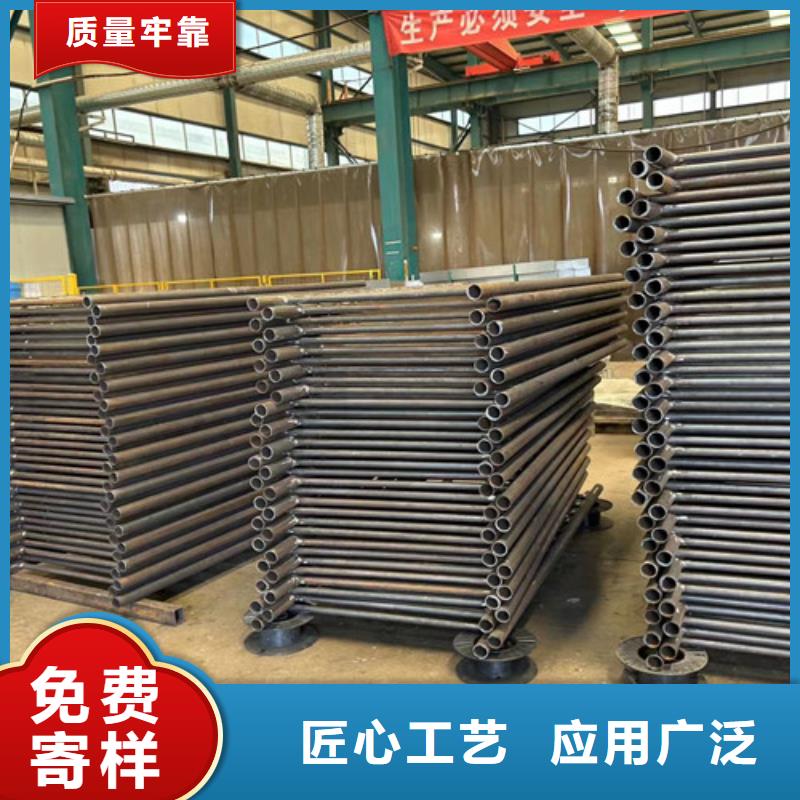 桥梁护栏厂家-镀锌喷塑防撞栏适用范围广