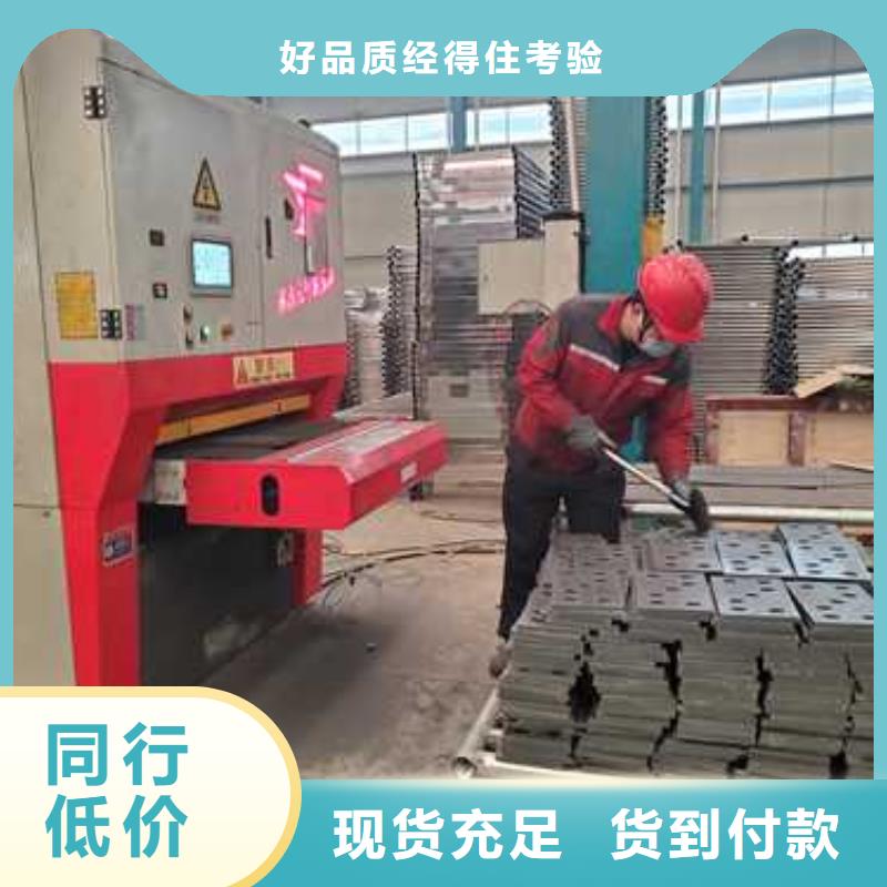 桥梁护栏厂家_桥梁防撞护栏厂定制销售售后为一体