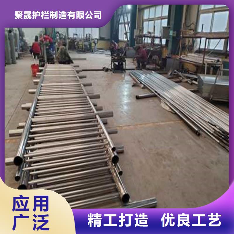  护栏质保一年