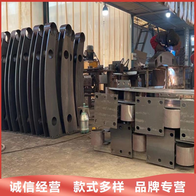 道路护栏钢丝绳护栏优选好材铸造好品质