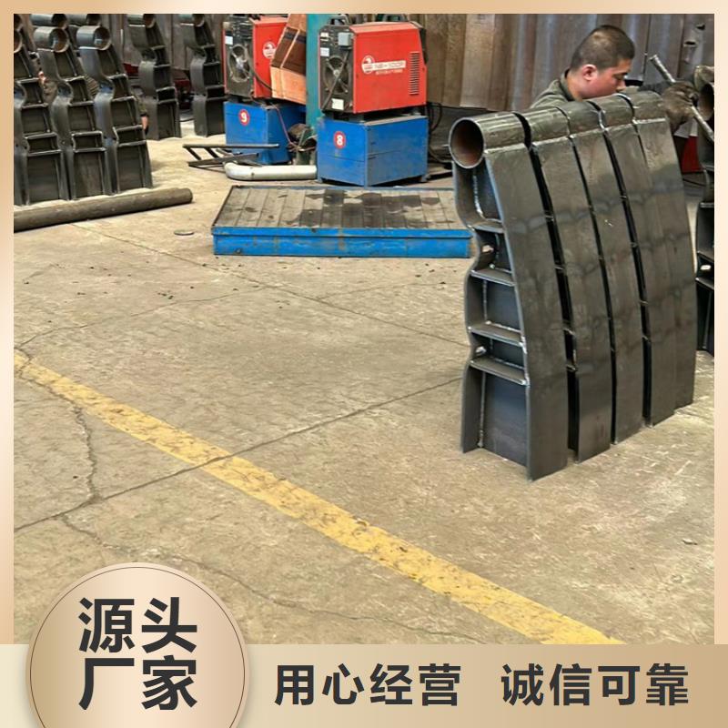 道路护栏大量现货供应