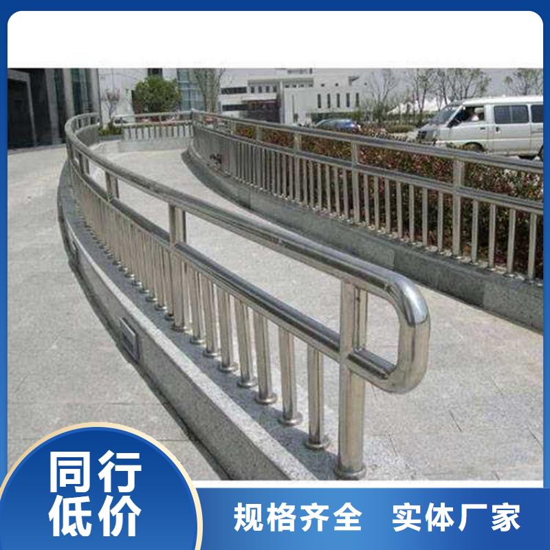 道路护栏大量现货供应