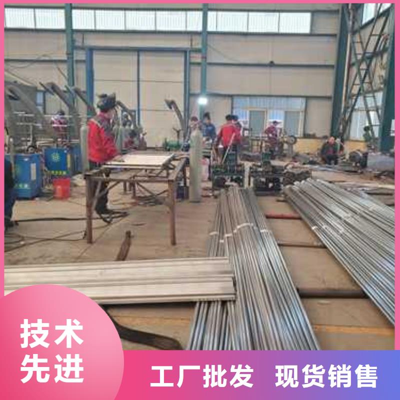 【道路护栏-镀锌波形护栏厂家货源】