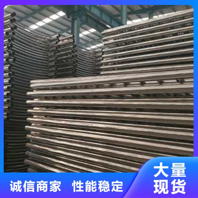 道路护栏大量现货供应