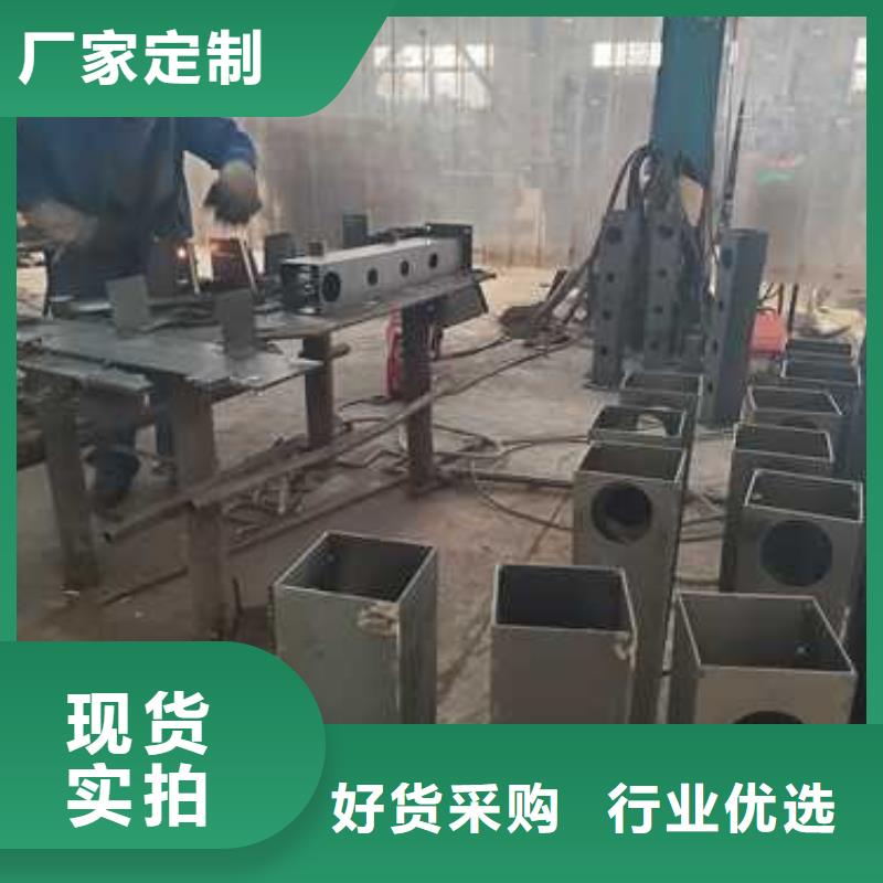 钢丝绳护栏-灯光护栏厂家敢与同行比服务