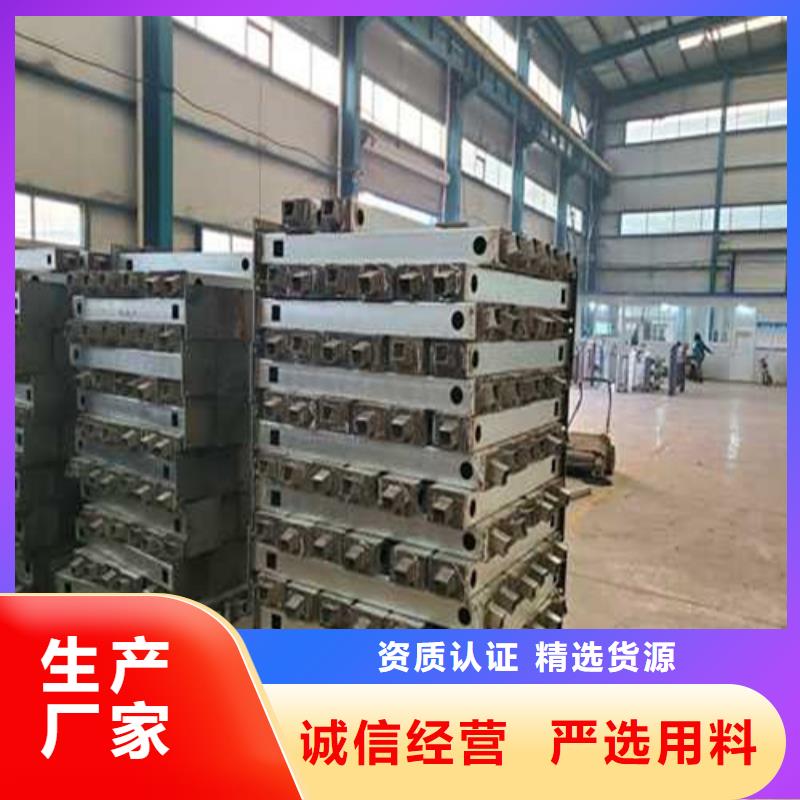 护栏国道抗冲击围栏快速发货