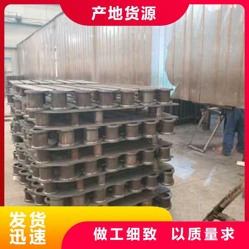 不锈钢碳素钢复合管护栏中央分隔栏常年出售