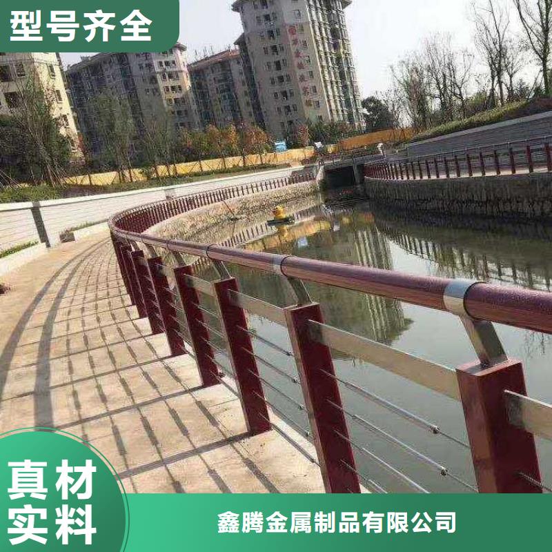 钢丝绳护栏防撞钢板立柱护栏应用范围广泛