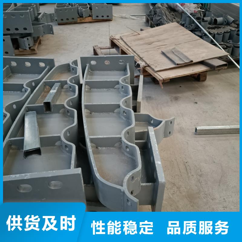 常年供应道路护栏厂家