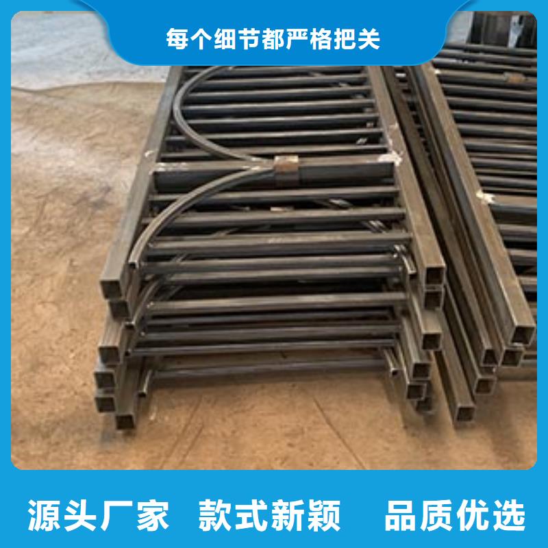 人行道栏杆钢背木护栏好产品价格低