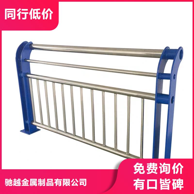 河道护栏钢背木护栏生产经验丰富