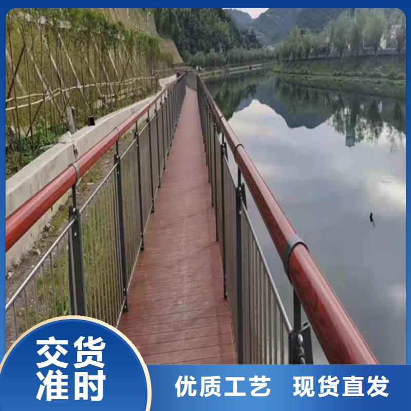 道路护栏山东复合管护栏厂家实力才是硬道理