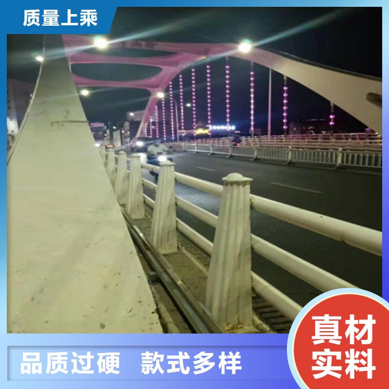 防撞护栏,热镀锌立柱多年行业经验