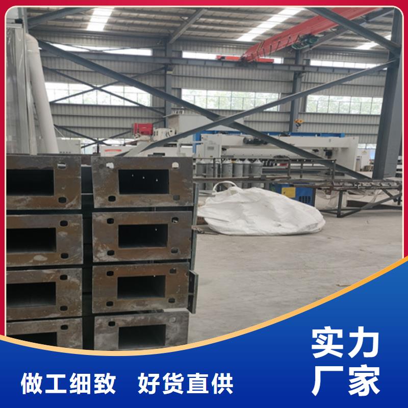 桥梁护栏 国道抗冲击围栏型号全价格低