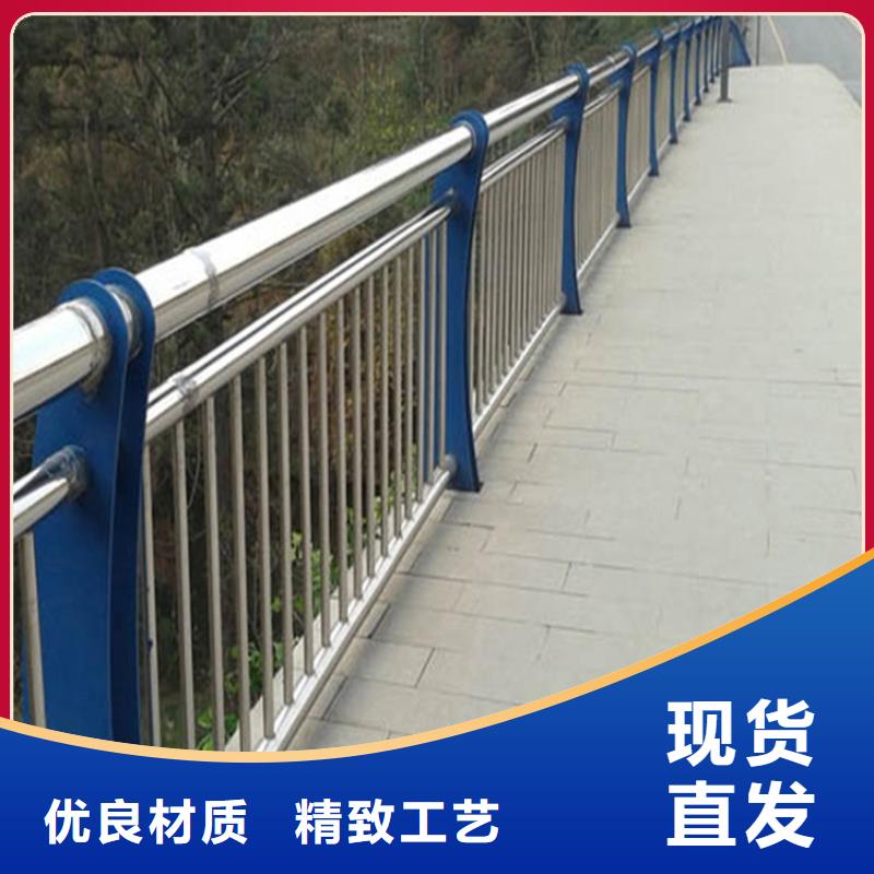 防撞护栏,【高速开口栏网】严格把控质量
