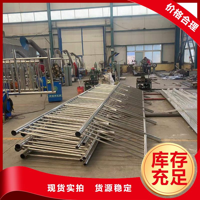 灯箱护栏选对厂家很重要