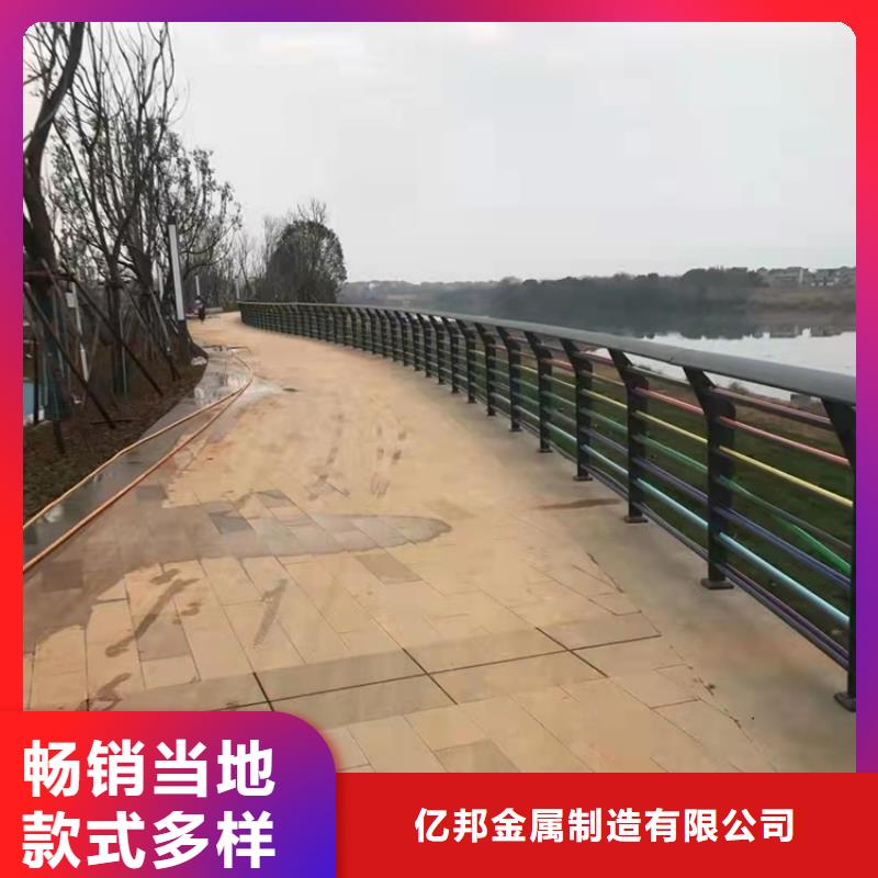 优质的复合管桥梁护栏-实体厂家可定制