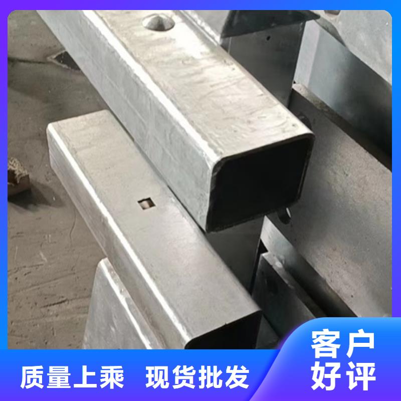 护栏准时交付